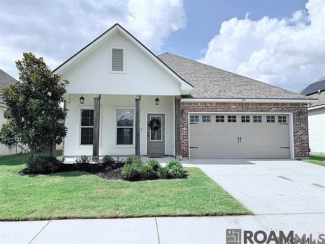 654 Beaumont Dr