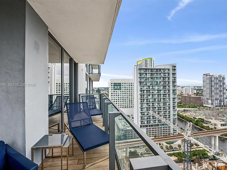 88 SW 7th St #2111 — Photo 26