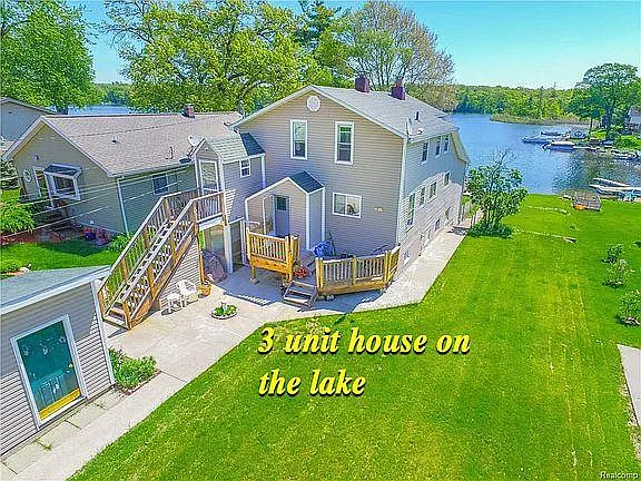 1349 Beach Dr — Photo 26