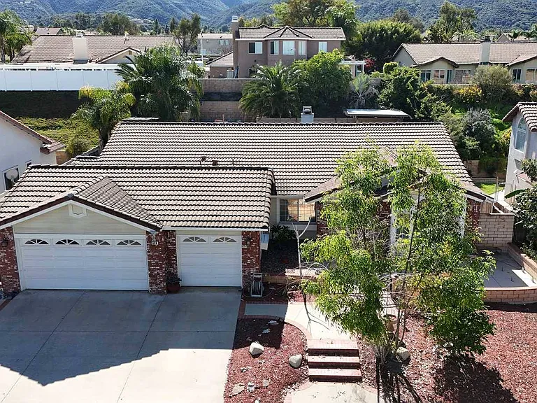 688 Black Oak Cir — Photo 38