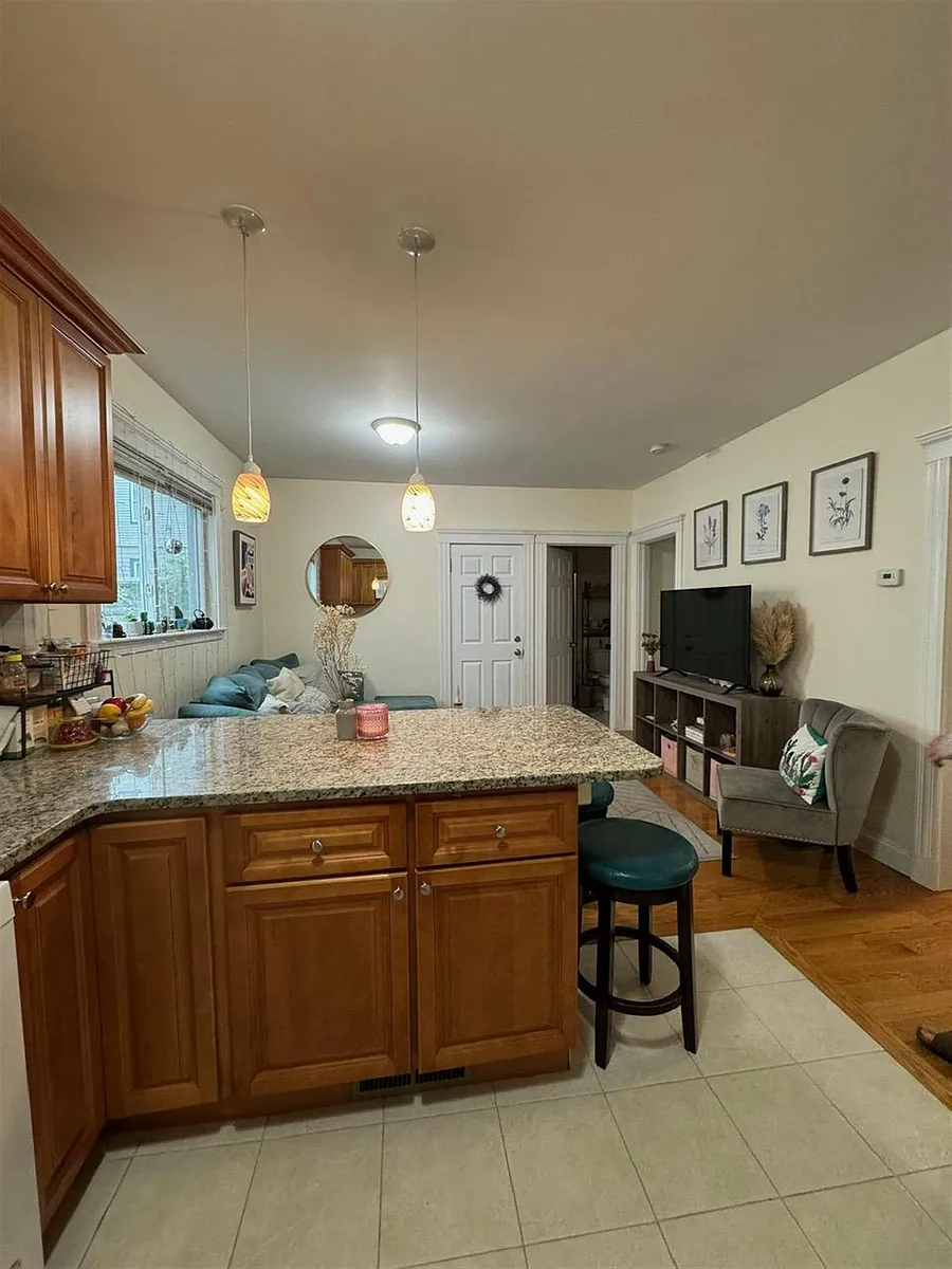 Building Photo - 28 Belknap St #1