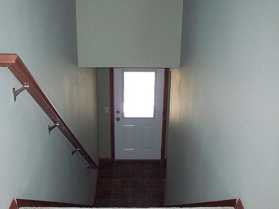 2nd image of 836 Bridgewater Ave #2-836-2