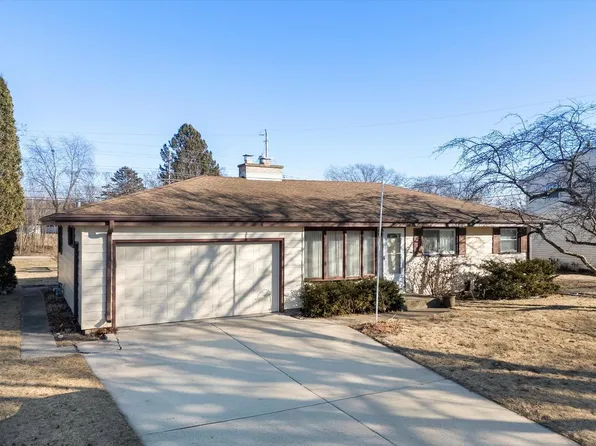 230 East Beutel ROAD, Port Washington, WI 53074
