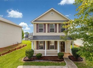 3915 Hathaway Hills Dr, Charlotte, NC 28214
