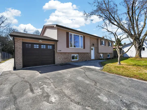 224 Thornton Ave, Essa, ON L0L 2N0