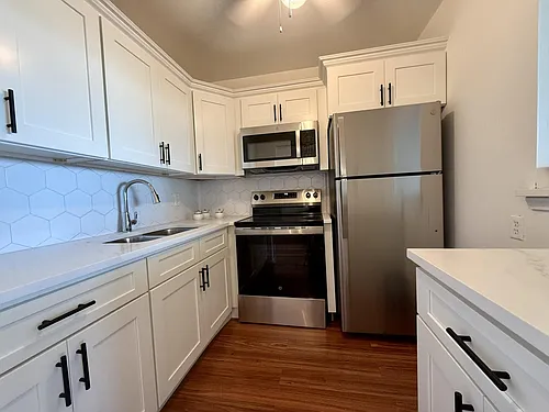 158 Easthampton G Photo 1