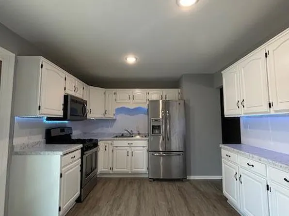 3901 78th St E, Inver Grove Heights, MN 55076