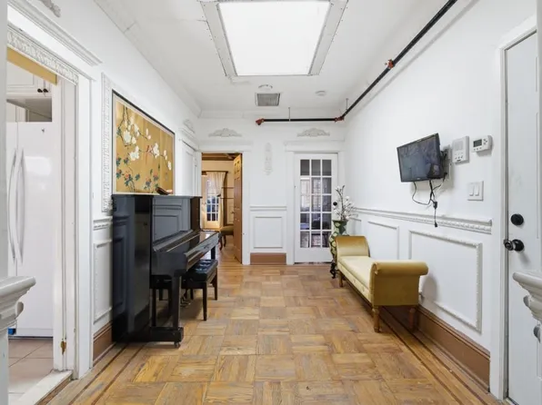 1012 Palisade Avenue image 2 of 19