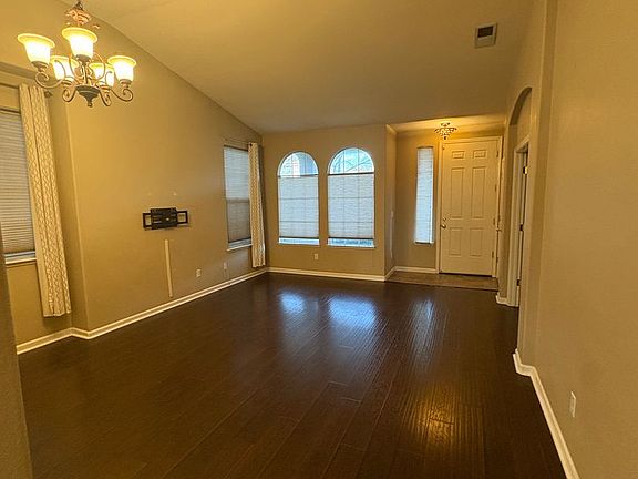 3rd image of 3320 Aruba St