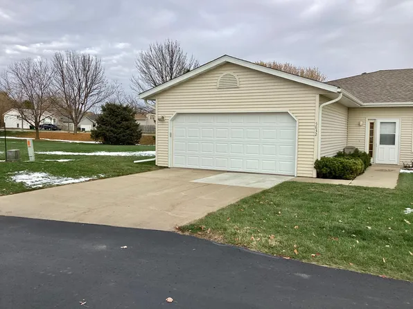 5832 Melena Ct NW, Rochester, MN 55901