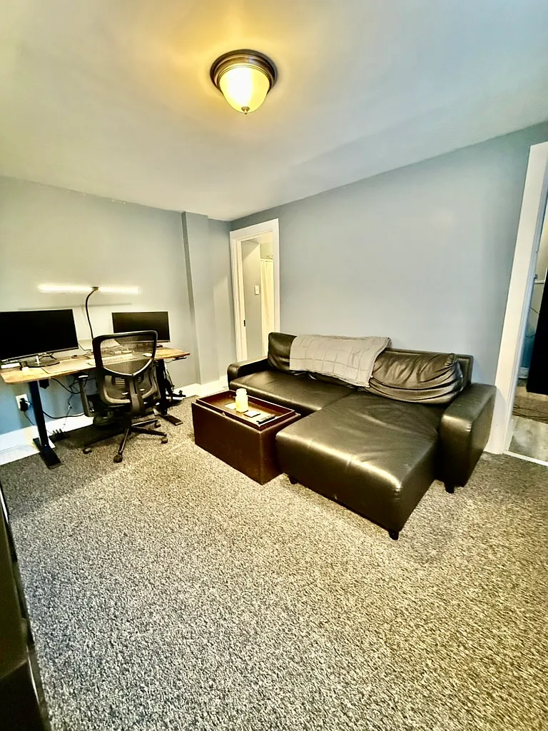 1 bed, 470 sqft, $850 — Photo 2