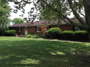 573 Dunkel Rd, Circleville, OH 43113
