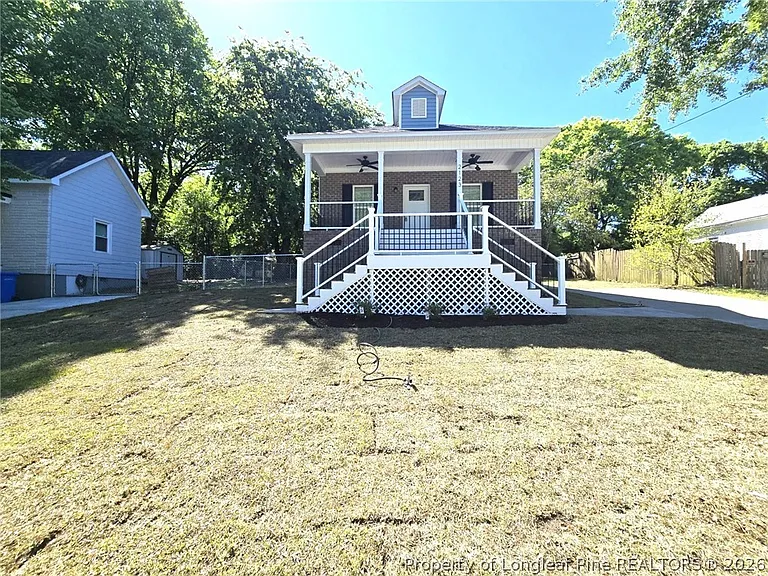2123 Burnett Ave — Photo 4