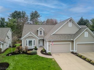 104 Wynewood Pl, Chardon, OH 44024