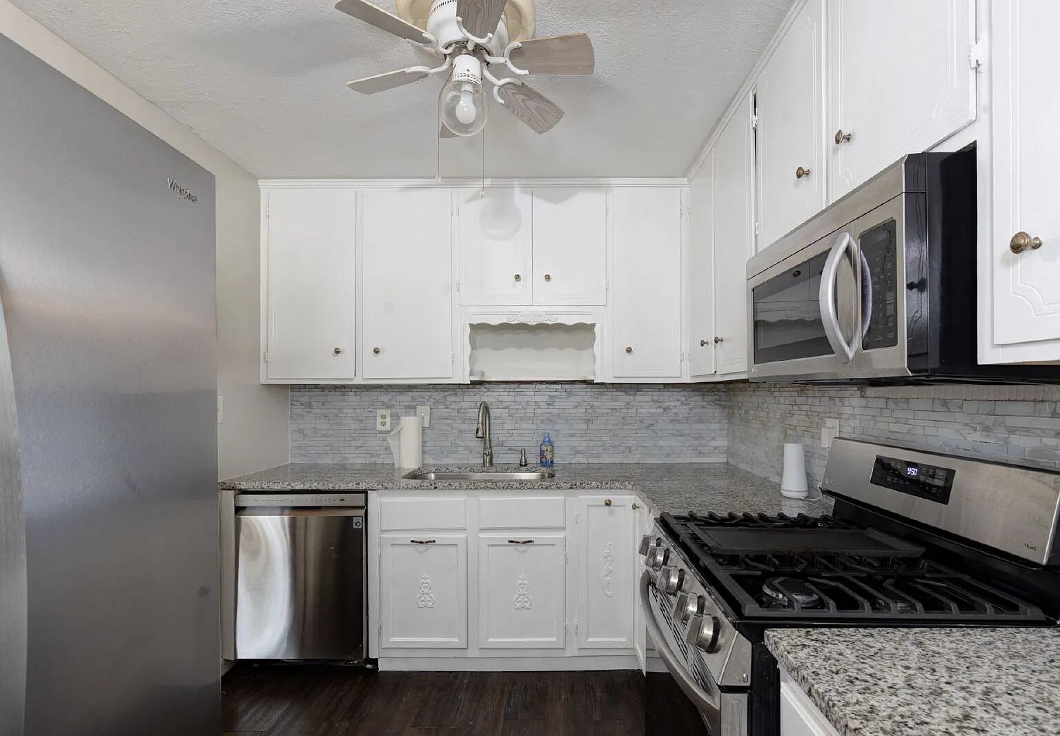 4 bed, 2.0 bath, 1457 sqft, $1,650 — Photo 4