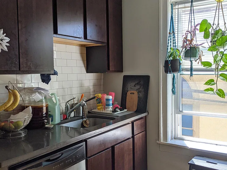 1944 N Spaulding Ave #2B — Photo 9