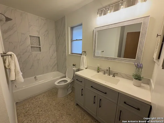 11022 Dreamland Dr — Photo 12