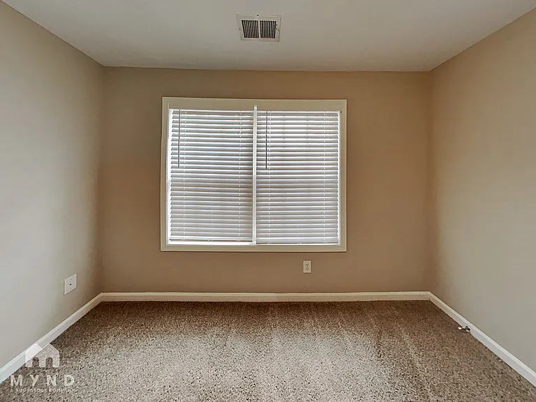 205 Ivy Ct — Photo 19