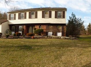 122 Parker Rd S, Plainsboro, NJ 08536