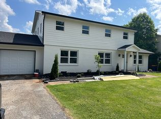 1135 Cedarwood Way, Bowling Green, KY 42104