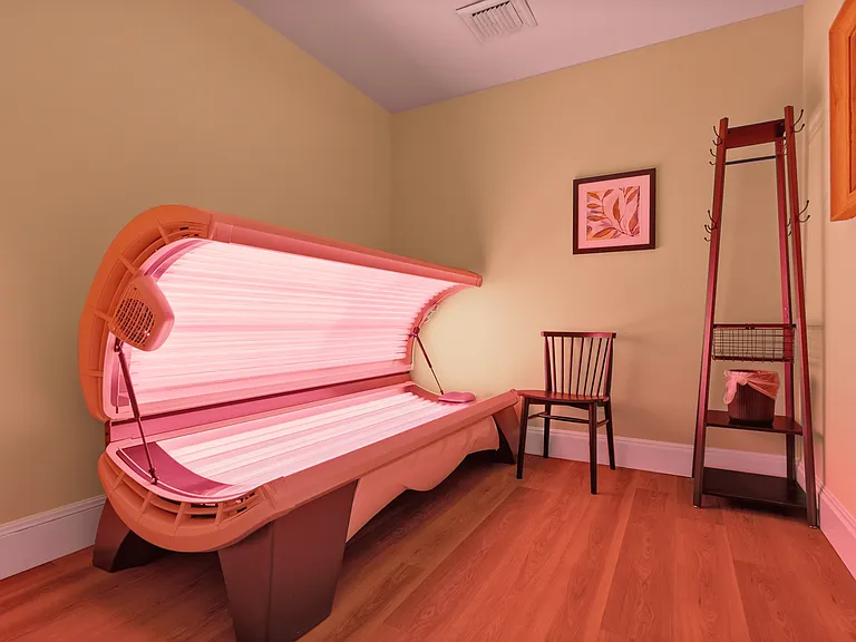 Relax and recharge with red light therapy