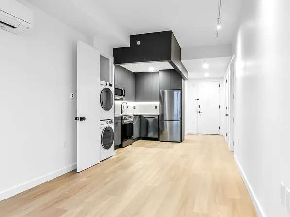 974 Carroll Street image 8 of 59