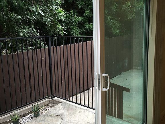 4th image of 4453 Rosebud Ln APT D