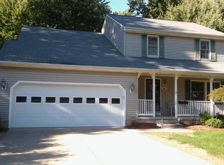 4542 Howard Dr, Vermilion, OH 44089