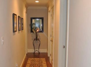 3 Hickory Rd #U, Wellesley, MA 02482