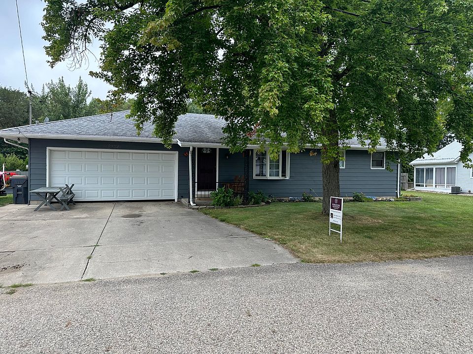 1st image of 8374 W Long Lake Dr