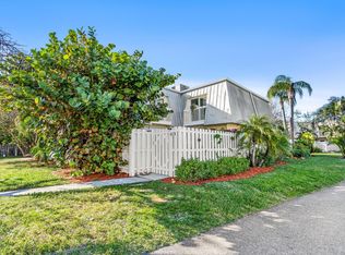 141 E Riverside Dr APT 11B, Jupiter, FL 33469