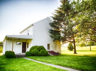 2791 Mountain View Dr, Bath, PA 18014