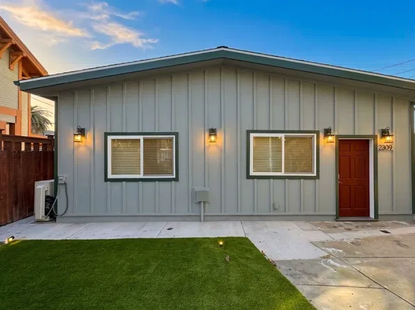 Victorian, 2309 Scarff St #1/2, Los Angeles, CA 90007