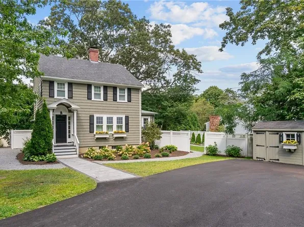 97 Cowesett Rd, Warwick, RI 02886