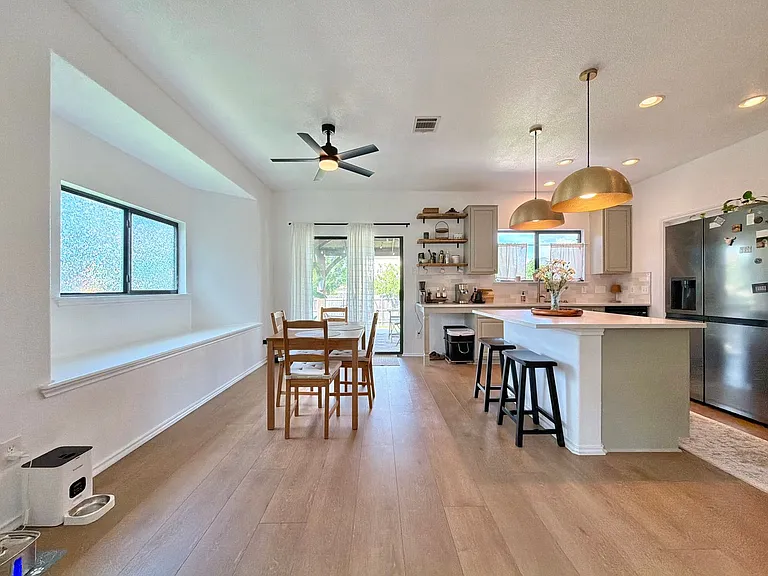 206 Briarwood Dr — Photo 9
