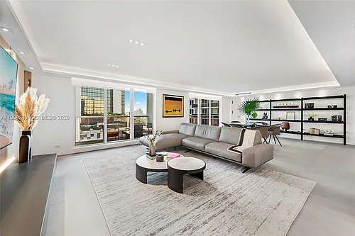 2301 Collins Ave #1004 Photo 1 2301 Collins Ave #1004 Photo 1