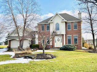 1753 Springhaven Ct, Oconomowoc, WI 53066