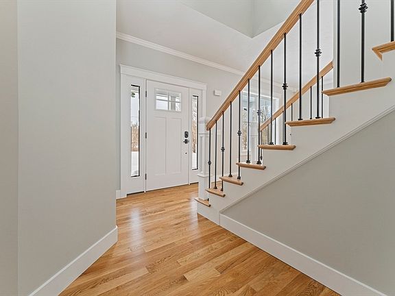 4th image of 29 Thornton St