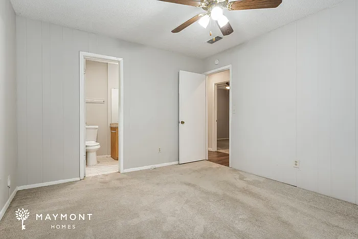 441 NW Jayellen Ave — Photo 6