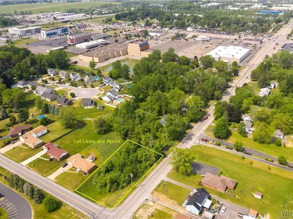 N Maple Dr #11, Buffalo, NY 14221