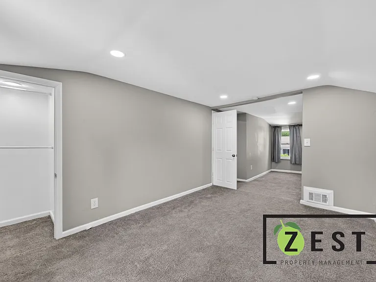 11726 Deering St — Photo 16