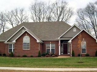 1032 Notting Hill Dr, Gallatin, TN 37066