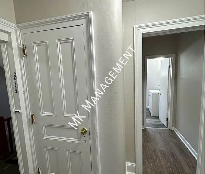 103 Spring St #A — Photo 2