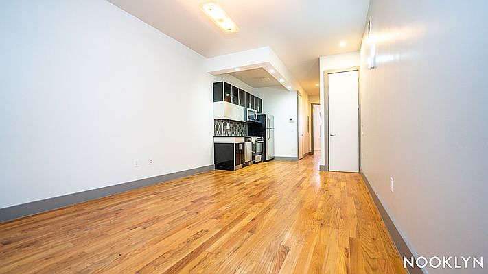 1st image of 218 Stanhope St #1I