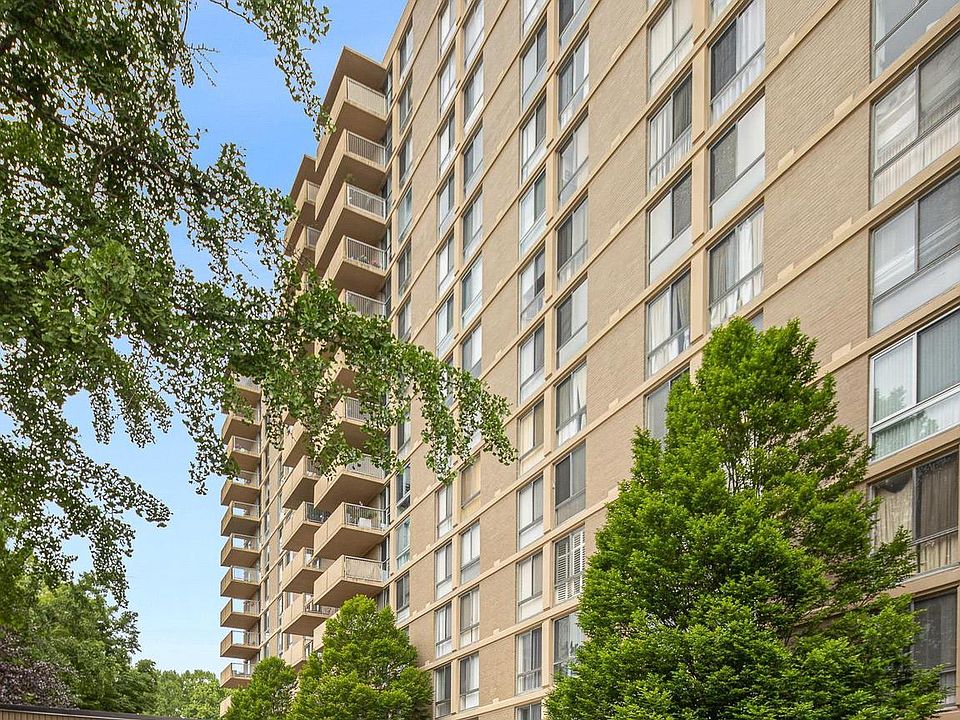 1st image of 2401 Pennsylvania Ave APT 710