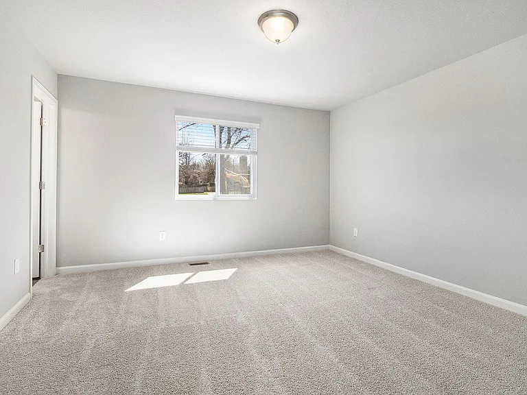 1302 Forest Valley Dr — Photo 17