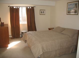 4 Birchwood Pt APT 304, Amesbury, MA 01913