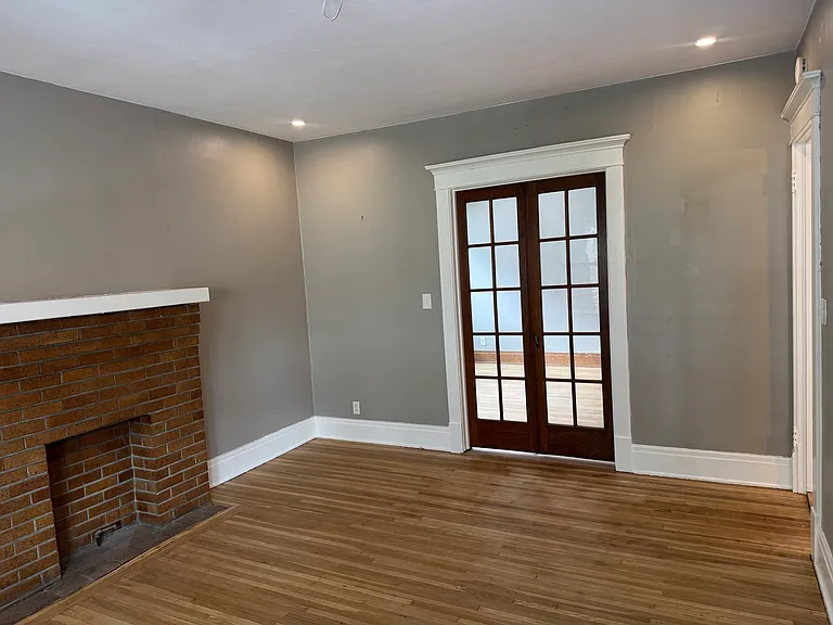 145 Southside Pkwy #3 — Photo 1