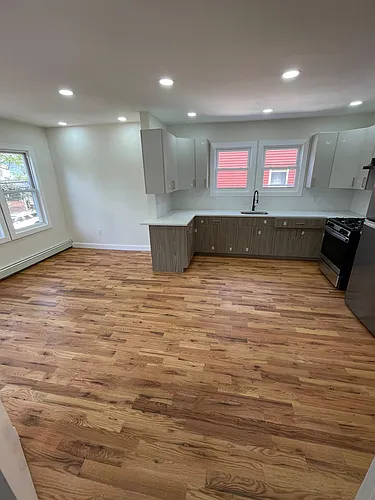 207 Hansbury Ave #2F Photo 1