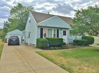 21 Ontario Dr, Cheektowaga, NY 14225